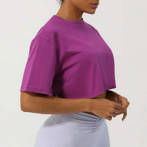 Camiseta Corta Oversize con Logotipo Personalizado, 220 g/m², Camiseta Corta para Mujer, Mejor Oferta de Verano, Camiseta con Lavado Ácido de Alta Calidad - Product Image 4