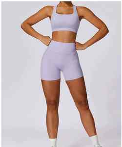 Soutiens-gorge de sport d'entraînement réversibles pour femmes Cross-Back Fitness Crop Tank Top Respirant Yoga Bra Low pour un soutien moyen Séchage rapide - Product Image 1