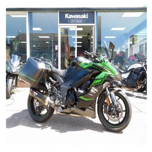 Nouveau prix de vente pour Kawasakii Ninjas 500 ABS Passion Rouge Métallique Plat Spark Noir Moto Prêt à être Expédié - Product Image 2