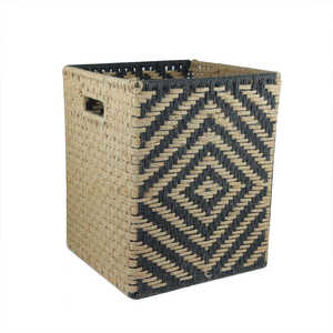 Cesta Cuadrada Tejida de Yute Natural Bordada en Blanco y Negro-Producto Premium - Product Image 1