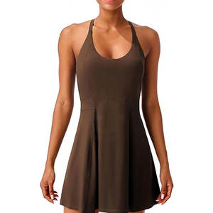 Uniforme de tennis respirant confortable de haute qualité avec logo personnalisé Meilleur uniforme de tennis en tissu doux fabriqué au Pakistan - Product Image 1