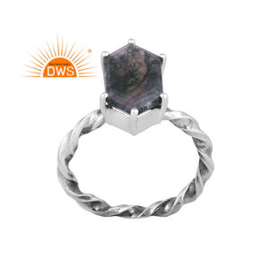 แหวนพลอยมอสอาเกตสีเขียวธรรมชาติสีเงินสเตอร์ลิงออกซิไดซ์ขายดีที่สุดสำหรับเป็นของขวัญสำหรับผู้หญิง - Product Image 1