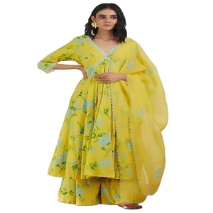 Salwar Kameez en coton imprimé floral jaune pour femmes, style traditionnel indien pakistanais, coupe ample, longueur au sol, décontracté, style estival - Product Image 1