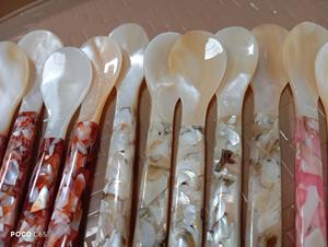 Cuillère en nacre de qualité supérieure, cuillère en coquillage artisanale pour hôtels, restaurants et coffrets cadeaux, vente en gros, usine du Vietnam - Product Image 2