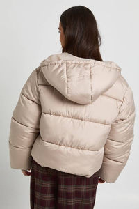 Chaqueta Acolchada de Punto Personalizada para Mujer, Precios de Fábrica OEM, Chaqueta Informal Transpirable Hecha en Pakistán - Product Image 2