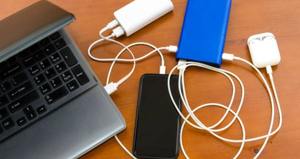 El mejor mini banco de energía portátil de carga rápida ultra delgado promocional del precio bajo del teléfono - Product Image 2