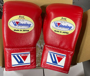 Calidad Premium 2025 Personalizar Guantes de boxeo ganadores rojos Casco de boxeo ganador Juego completo Precio al por mayor Entrega más rápida - Product Image 5