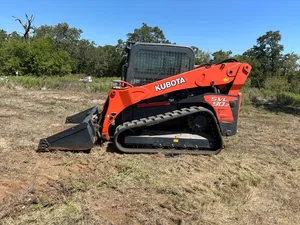 2015 Kubota SVL75 4x4 Compact Track Mini Loader 4 Tonnes Capacité de 4 Tonnes Chargeuse sur pneus avec Godet avant et pompe État d'occasion - Product Image 3