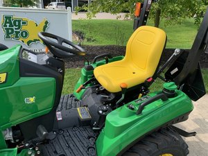 2025 John Deer 1023E tracteur à roues d'occasion 24HP avec roulement moteur pompe à engrenages et boîte de vitesses - Product Image 6