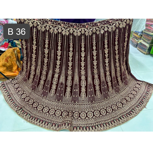 Lehenga de terciopelo granate moderno con Jarkan Work Long Choli & Net Dupatta diseño de doble lata para boda temporada fiesta invierno verano - Product Image 1