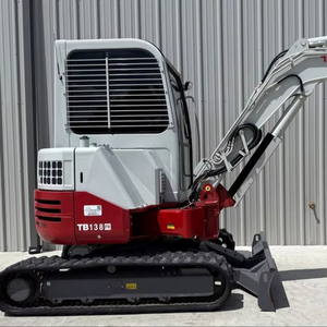 ENVÍO GRATUITO Miniexcavadora TAKEUCHI T138FR 674H, Motor Diésel de 27 HP, Cabina Cerrada con Aire Acondicionado, Aprobado por EPA y CE, Sistema Hidráulico Auxiliar, PLC - Product Image 1