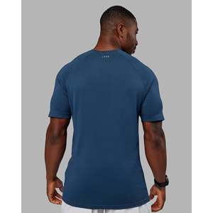 T-shirt sans couture AeroFLX+ pour homme - Sous-vêtement respirant et extensible - Product Image 4