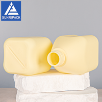 Bouteille en plastique personnalisée de 300 ml, HDPE carrée, couleur jaune, bouteille de désinfectant pour les mains pour enfants, récipient pour shampoing avec pompe à lotion