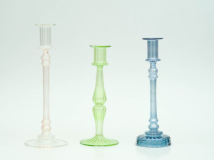 Porte-bougie en verre soufflé artisanal de luxe en forme de cœur, cadeau décoratif et objet d'artisanat pour la décoration de la maison et les mariages - Product Image 4