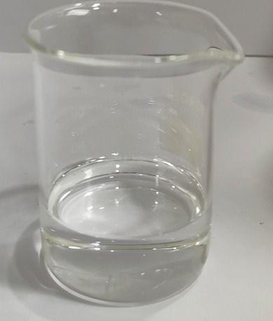 ไม่มีสีหรือสีเหลืองอ่อน