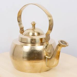 Tetera de Latón Metálica Minimalista de Moda, Jarra con Forma y Tamaño Personalizados para Accesorios de Café y Té a un Precio Razonable - Product Image 5