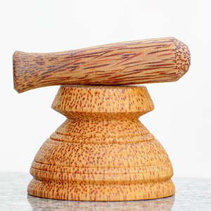 Triturador manual de hierbas y especias, juego de mortero y mortero de madera de coco ecológico, herramientas de molienda de cocina - Product Image 3