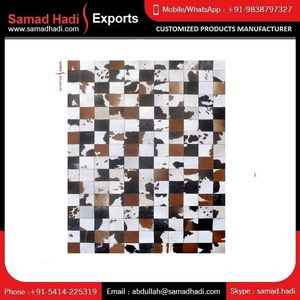 Elegante alfombra moderna de piel de vaca 100% pelo genuino en piel de vaca alfombra bordada Premium para sala de estar venta al por mayor - Product Image 2