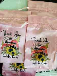 Bolsas de Regalo de Satén Rosa de 15*20cm con Cordón, Bolsitas para Joyería, Recuerdos de Boda, Baby Shower, Bolsas de Seda con Patrón de Letras - Product Image 4