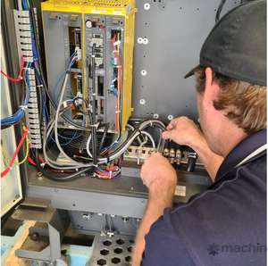 Robot de Paletización Kuka KR 180-2PA de 4 Ejes con Carga Útil de 180 kg y Alcance de 3200 mm con Componentes Principales PLC, Caja de Cambios y Motor - Product Image 5