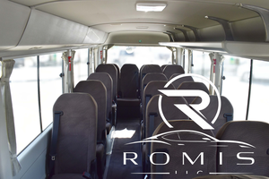 Toyota Coaster Bus 23 Posti, Fari Alogeni, Aria Condizionata Manuale, Pneumatici R16, Guida a Sinistra, Tetto in Lega di Alluminio, Scuro - Product Image 5