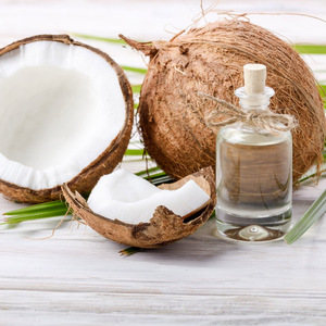 Meilleure vente d'huile de noix de coco biologique pure pour la peau, prix bon marché, huile de coco vierge pressée à froid, produite au Vietnam - Product Image 4
