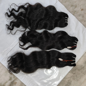 Cheveux indiens non transformés bruts vierges de haute qualité de grade 5A tissant un style de vague profond lâche populaire - Product Image 1