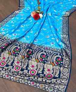 Impreso Chinon Saree Sari Shari con blusa sin costuras Opción de desgaste de fiesta étnica para todas las ocasiones y eventos - Product Image 6