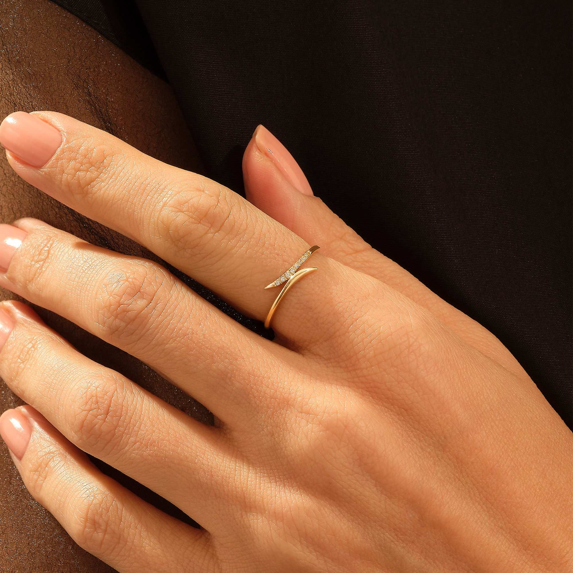 สีเหลืองทอง