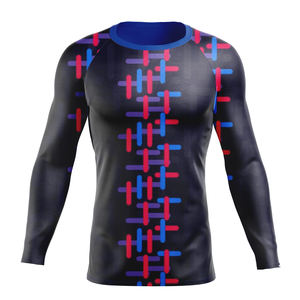 Rashguard à manches longues personnalisé pour hommes, chemises de compression pour le surf, sublimées avec le drapeau national, rashguard de grappling pour hommes, vêtements de sport - Product Image 3