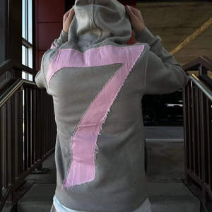 ชุดวอร์มกางเกงขาบานสีล้วนสำหรับผู้ชายชุดวอร์มผ้าคอตตอนแบบผ้าปะติดแบบปักมีฮู้ดคอปกแบบกำหนดเองได้100% - Product Image 4