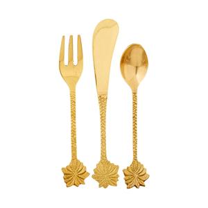 Elegante juego de cubiertos dorados con acabado reflectante que aporta una brillo subtil a cada experiencia gastronómica. - Product Image 1