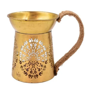 Brûleur de diffuseur d'huile en métal doré avec découpes en forme de feuille, parfait pour l'aromathérapie, disponible au prix de gros - Product Image 4