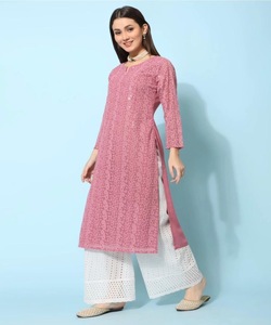 Salwar Kameez de Estilo Pakistaní en Viscosa Georgette y Seda, Ropa Tradicional India, Ropa de Fiesta, Diseño Chic y Elegante - Product Image 5