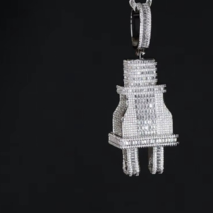 จี้เงินแท้ 925 รูปกางเขน สไตล์ฮิปฮอป ประดับเพชรโมอิสซาไนต์ ดีไซน์แฟชั่นสตรีทสุดเท่  จี้ห้อยคอแบบสั่งทำพิเศษ - Product Image 1