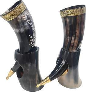 Jarra de Cuerno Vikinga Hecha a Mano para Hidromiel Tradicional, Taza de Cuerno Inspirada en la Antigua Cultura Vikinga para Beber Vino en Clubes y Bares - Product Image 2