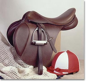 Sillín inglés de cuero genuino resistente y cómodo de último diseño, sillín de caballo personalizado para montar a caballo - Product Image 5