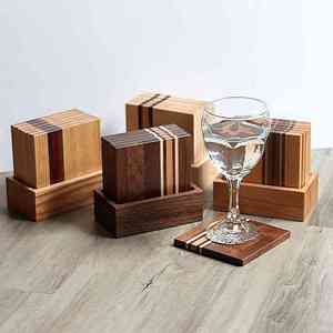 Sous-verres en bois de noyer gravé personnalisé fait à la main cadeau personnalisé unique de haute qualité - Product Image 3