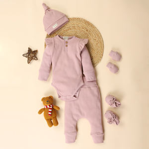 Ensemble de vêtements unisexe certifiés GOTS et Oekotex biologiques pour nouveau-né, leggings souples Onesie, mitaines, chaussons, bonnet pour la saison d'automne - Product Image 5