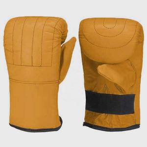 Gants de boxe MMA personnalisables de bonne qualité avec fermeture à lacets, logo personnalisé, caractéristiques d'entraînement - Product Image 5