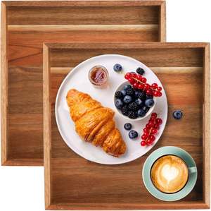 Élégant plateau de service en bois d'acacia personnalisé Décoration intérieure rectangulaire avec rangement des aliments Conteneur de table à manger et poignées de plateau - Product Image 1