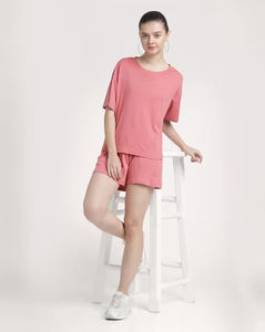 Ensemble t-shirt et short pour femme imprimé de logo personnalisé Ensemble double d'entraînement de course à pied pour femme Ensembles t-shirt et short de sport pour femme 2 pièces - Product Image 2