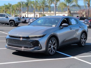 รถยนต์มือสองปี 2023 รุ่น Crown XLE พร้อมสมรรถนะเครื่องยนต์ที่ยอดเยี่ยมและที่นั่งที่สะดวกสบาย - Product Image 2