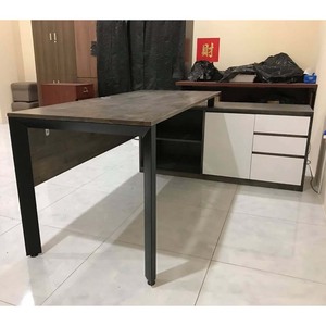 โต๊ะทำงานผู้บริหาร Trian System ขนาด 160x140 ซม. ดีไซน์ร่วมสมัย ขาเหล็กทรงสามเหลี่ยม สำหรับใช้ในสำนักงานหรือที่บ้าน รุ่น HBTA020 - Product Image 5