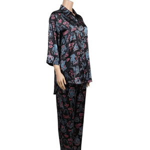 Conjunto de 2 Piezas de Satén Largo con Estampado Digital, Tela de Satén Suave, Ligero y Cómodo, Ropa de Salón Informal para Dormir o Uso Diario - Product Image 4