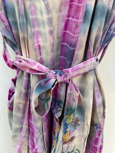 Robe Kimono Tie-Dye faite à la main pour femmes avec ceinture Style vintage pour l'été, l'automne et le printemps - Product Image 4
