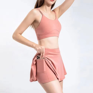Falda de tenis de cintura alta para mujer, tela transpirable con pantalones cortos ocultos, diseño cómodo para entrenamiento y ropa deportiva - Product Image 2