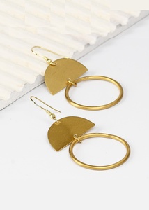 Pièce Unique Plaqué Or Laiton Métal Boucles d'Oreilles ami cadeau utiliser Personnaliser la taille Ronde En Laiton Boucle D'oreille Bijoux au meilleur prix - Product Image 6