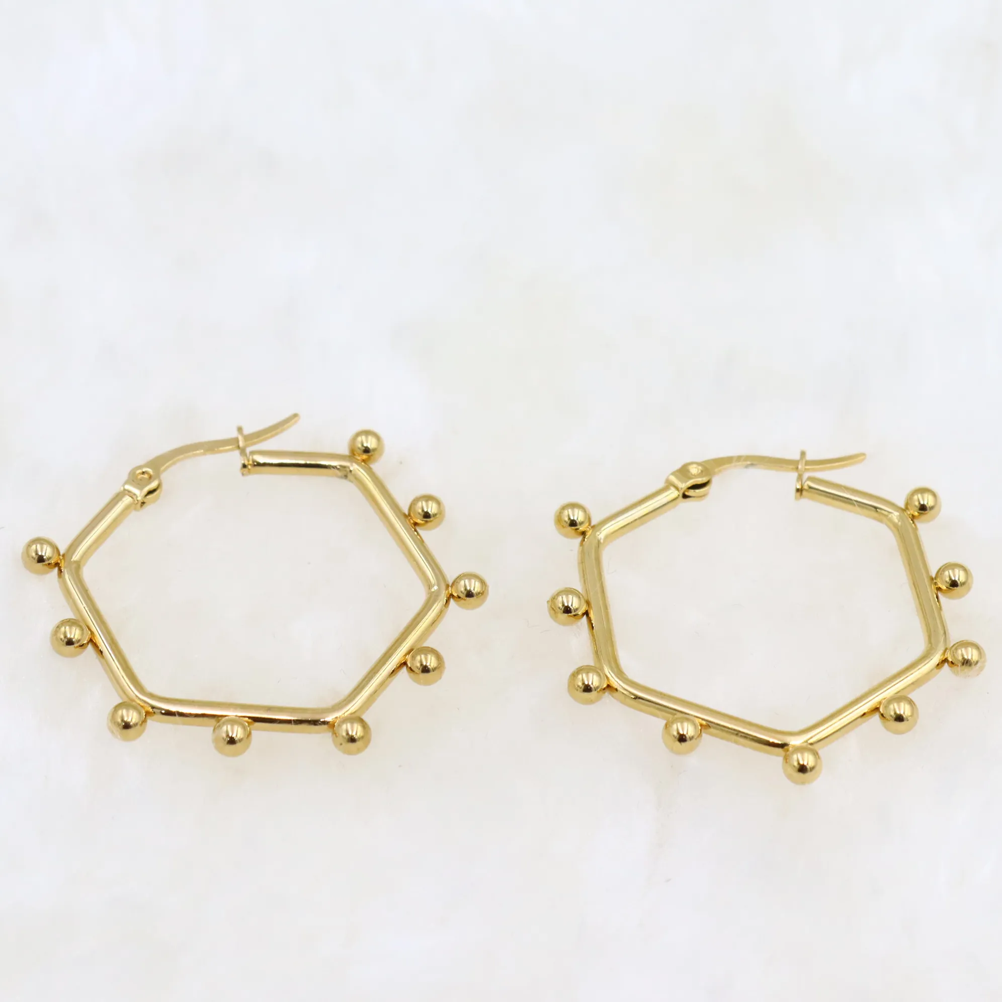 Anéis de argola banhados a ouro bali, design hexágono encantador