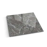 Carreaux de sol en porcelaine émaillée de luxe, finition mate, style espagnol, 600 mm x 600 mm, aspect marbre industriel, carreaux à veinage doré pour villa
